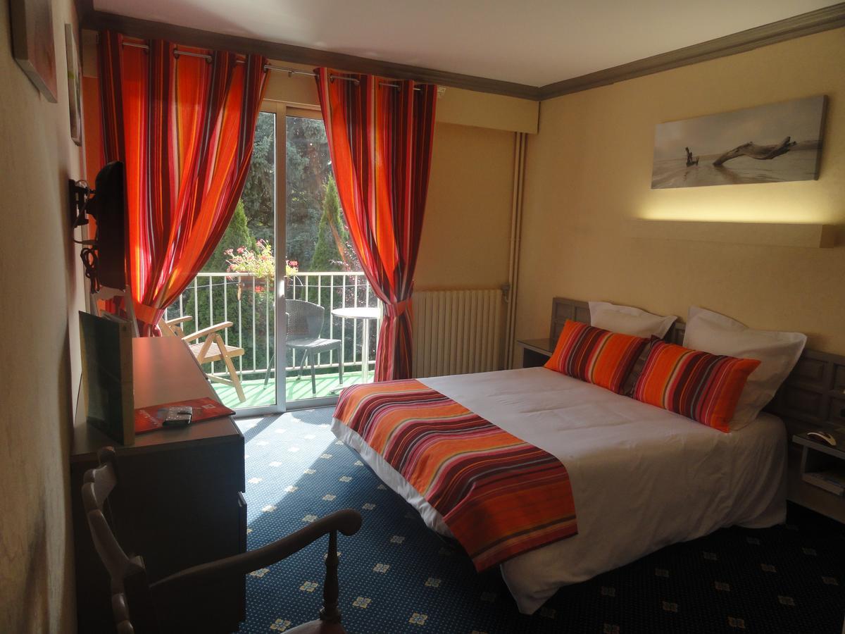 Le Jardin Hotell Saillagouse Exteriör bild