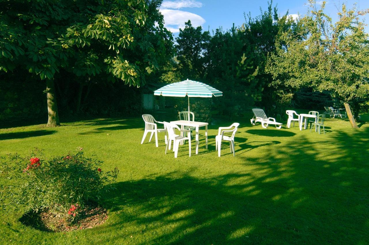 Le Jardin Hotell Saillagouse Exteriör bild